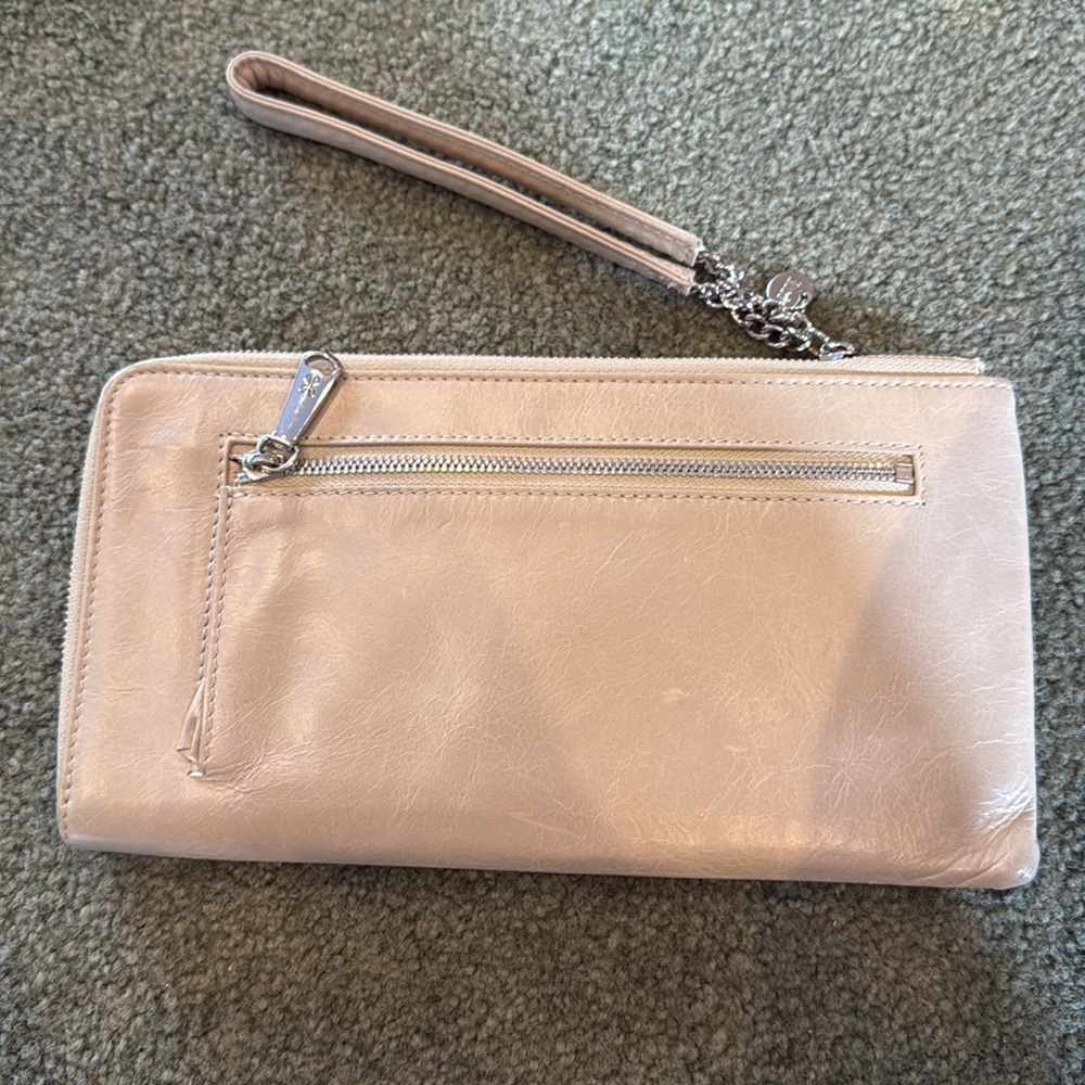 Hobo wristlet - Picture 2 of 5